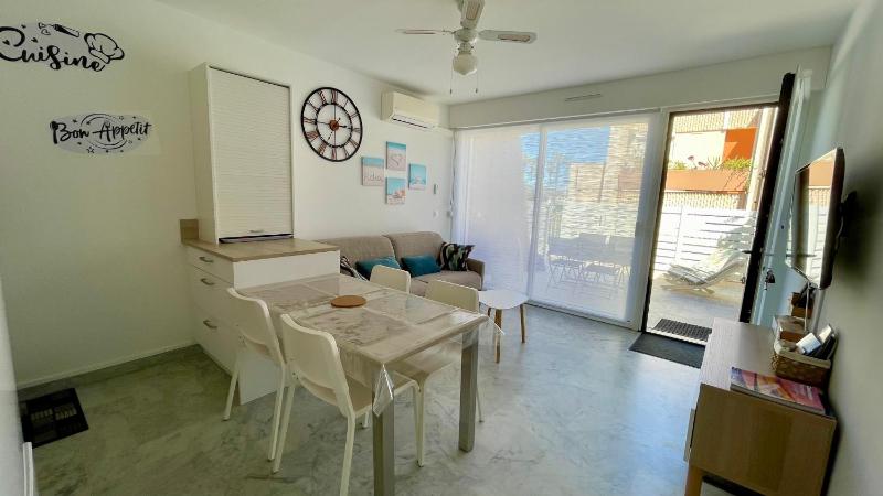 Appartement Terrasse centre-ville 5 min de la plage - image 25
