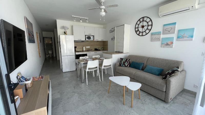 Appartement Terrasse centre-ville 5 min de la plage - image 19