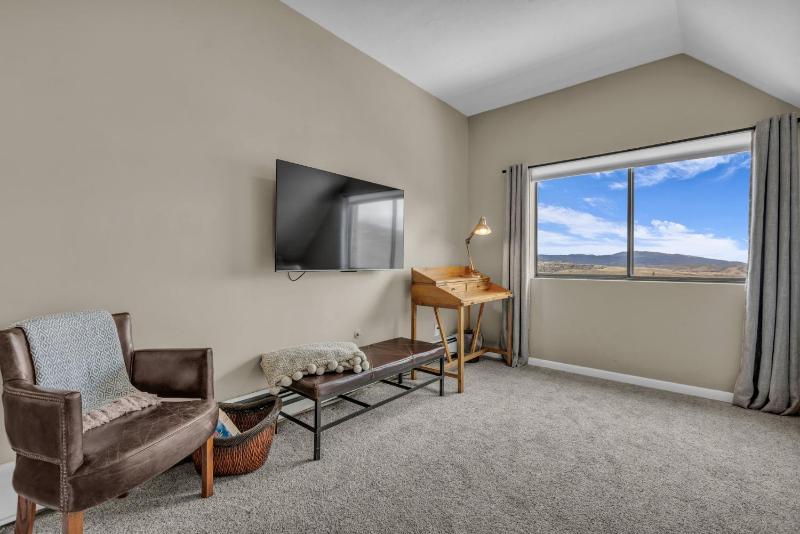 Village Loft 31 at Park City Mountain by SkyRun Park City - image 5