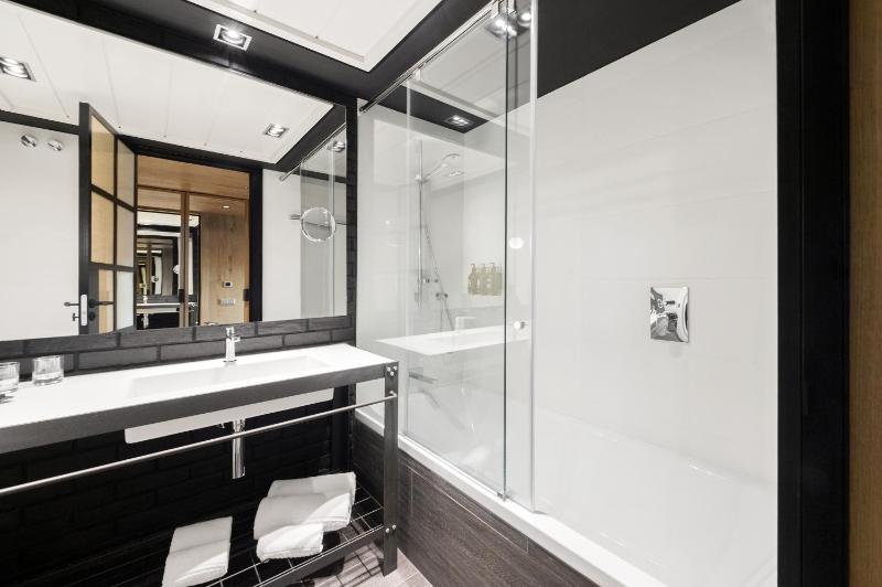 Superior Double or Twin Room image 2