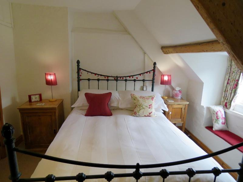 Double Room with Private Bathroom image 2