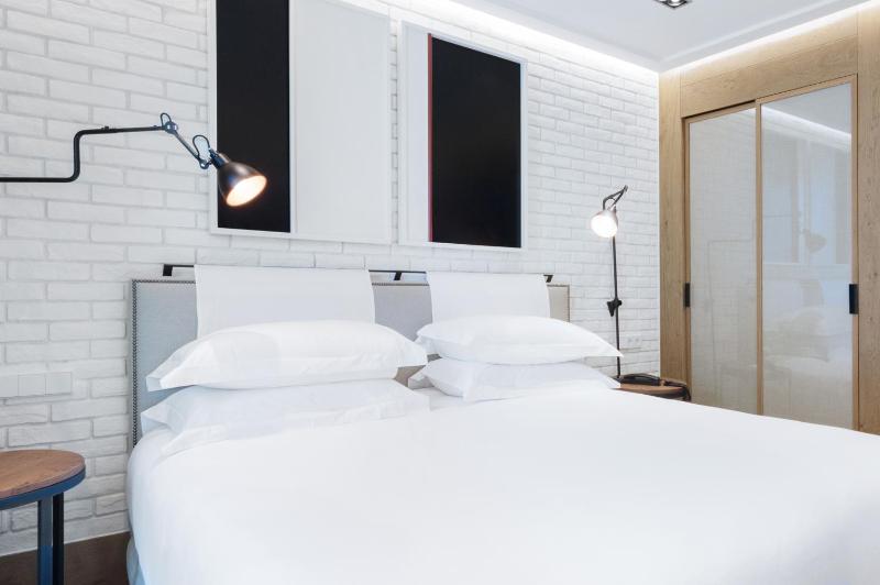 The Corner Hotel - image 4