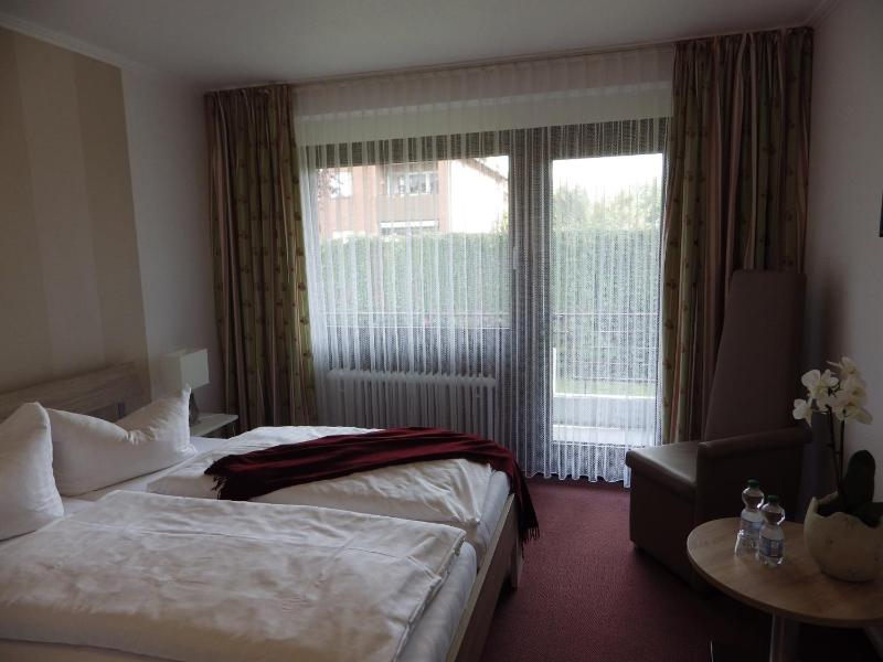 Double Room image 2