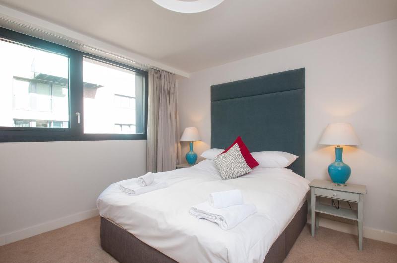 Two Bedroom Duplex Apartment image 3