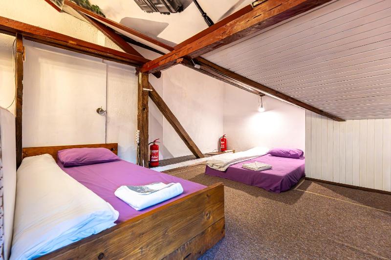 Central House for up to 20 Guests Entire Place - image 12