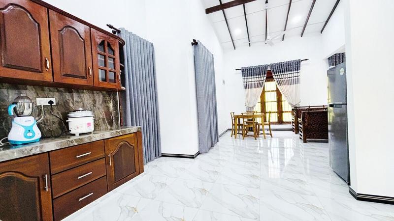 Saketha Villa Thalpe - 500m to beach - image 12