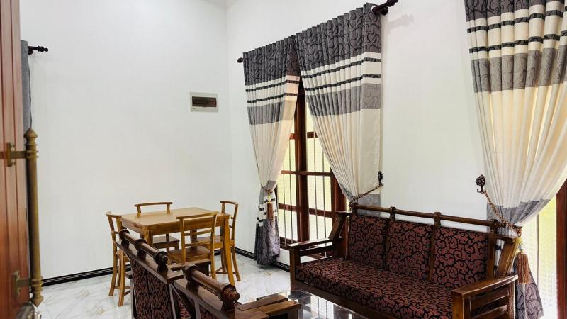 Saketha Villa Thalpe - 500m to beach - image 13