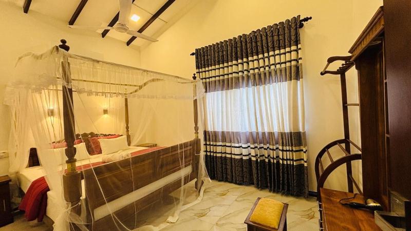 Saketha Villa Thalpe - 500m to beach - image 11