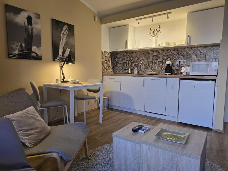 Crown Apartment - image 8