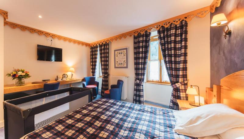 Hôtel Le Bois Joli - image 36