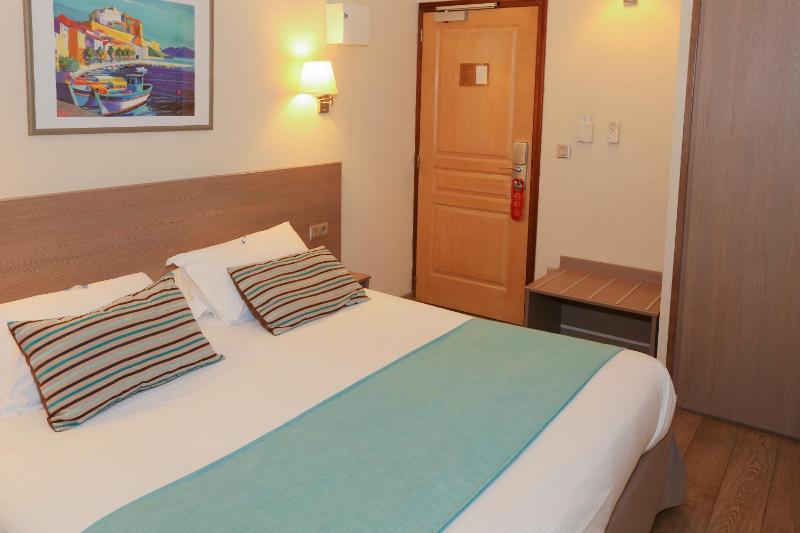 Superior Double Room image 2