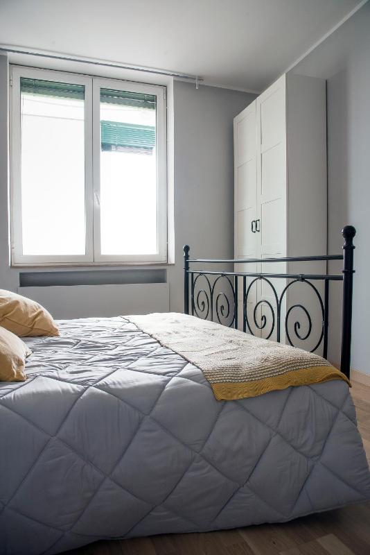 One-Bedroom Apartment with Balcony image 4
