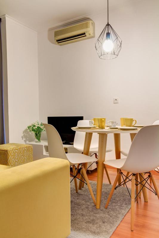 Studio Apartment image 2