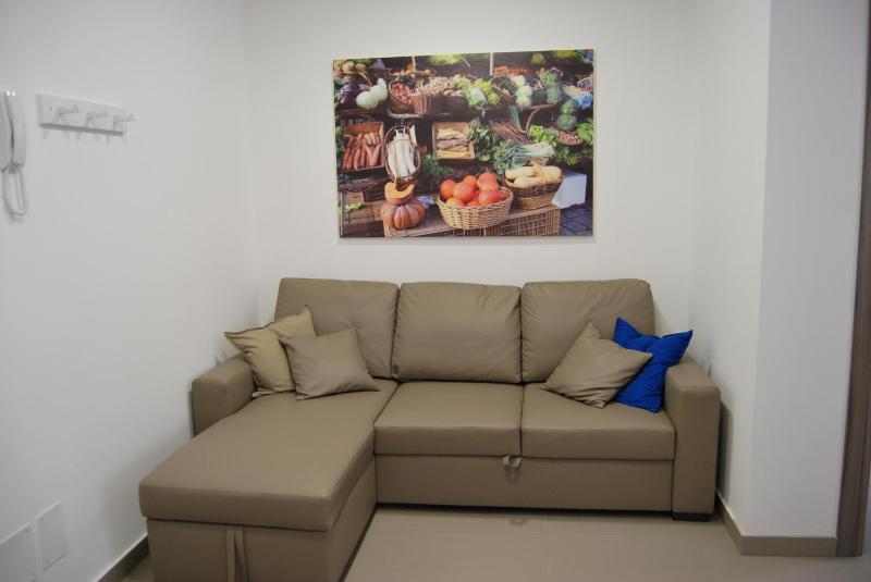 One-Bedroom Apartment image 3