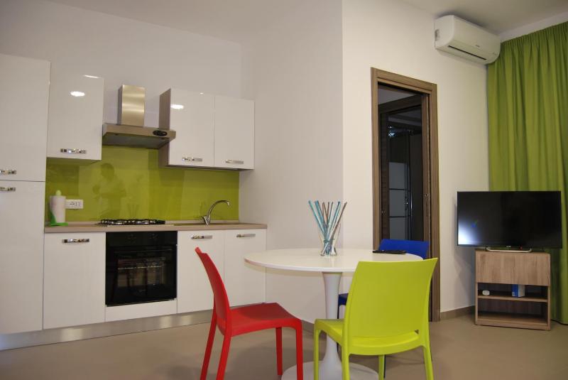 One-Bedroom Apartment image 2