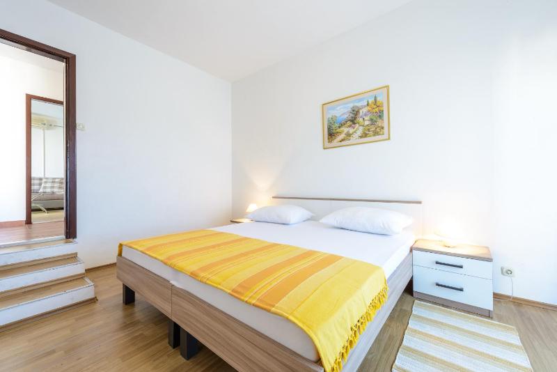 One-Bedroom Apartment with Balcony and Sea View A1 image 3