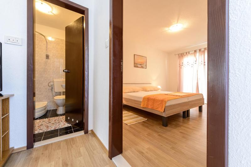 Superior One-Bedroom Apartment with Balcony and Sea View A3 image 4