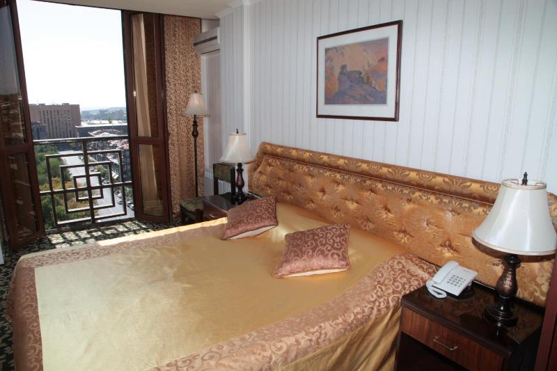 Classic Suite image 3