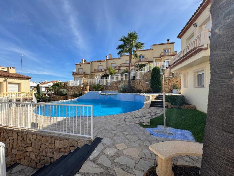 Beachnear terraced house with wonderful sea-views - image 8