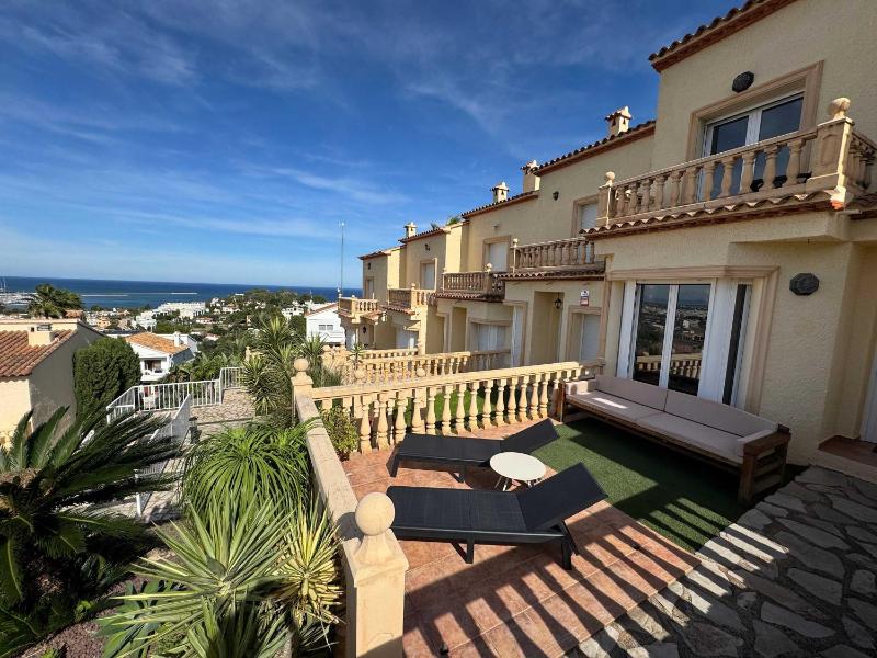 Beachnear terraced house with wonderful sea-views - image 14
