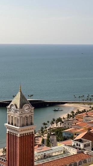 2-Bedroom apartment 90m2 next to the sea in Sunset Town - image 5