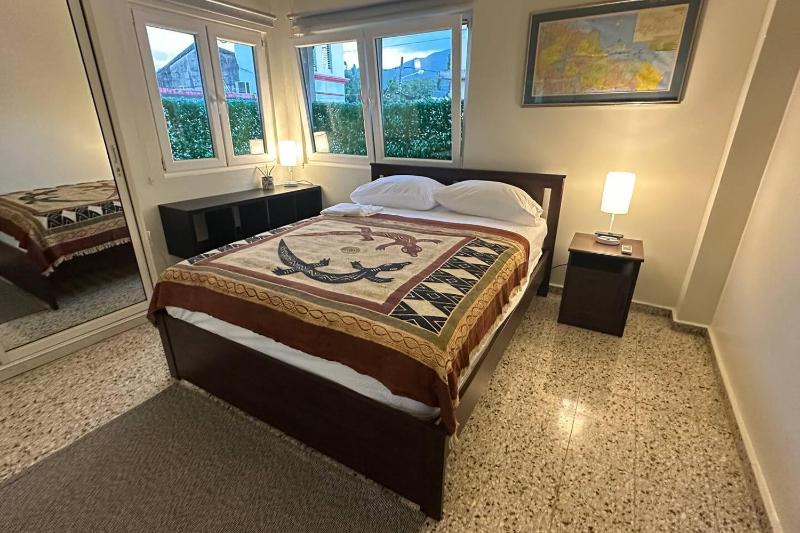 Beautiful Oceanfront Apartment Private Balcony - image 21