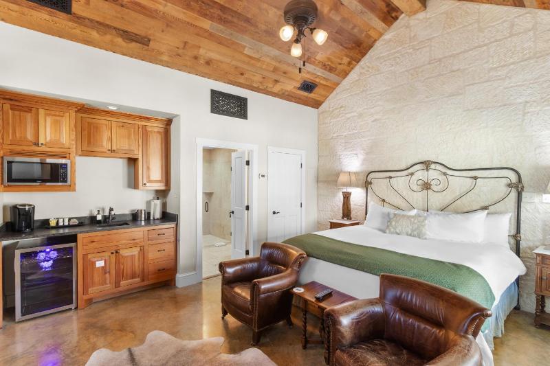 Blacksmith Quarter's on Barons Creek - image 35