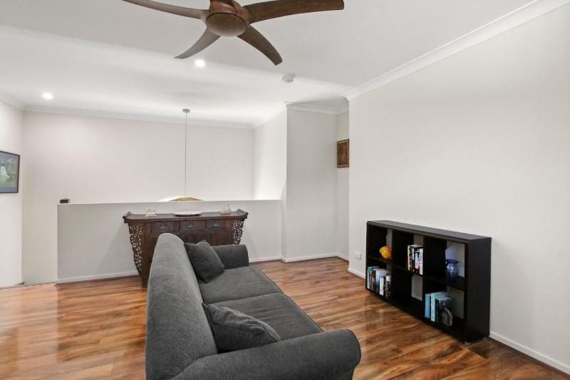 Roderick Street 83 Moffat Beach - image 6