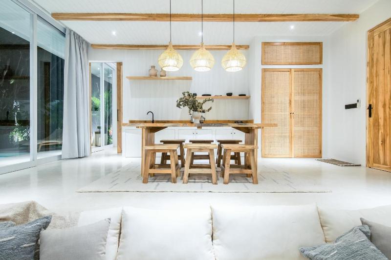 Modern 2BR Villa 4min to Bingin's Coastal Charm - image 10