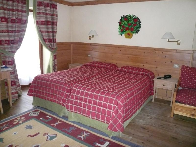 Superior Double or Twin Room image 3