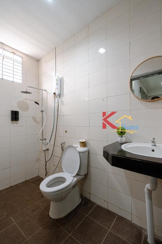 K Home – Cozy 2-Storey Home /5R3B /16 Pax / CityKK - image 13
