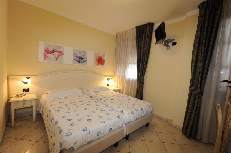 Double or Twin Room image 1