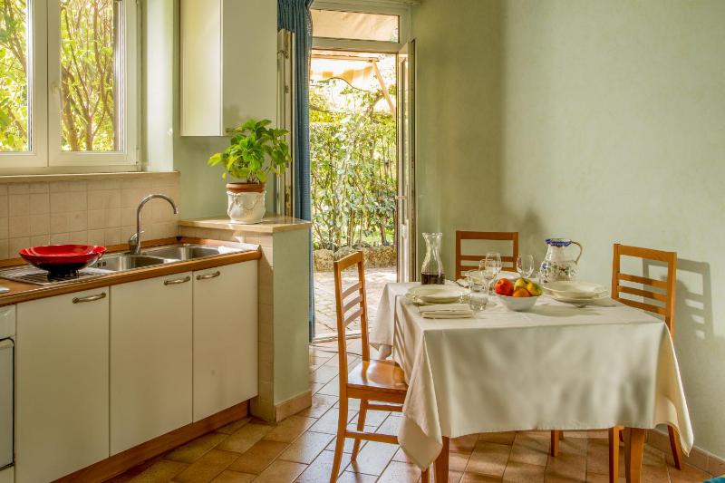 One-Bedroom Apartment with Garden View image 4