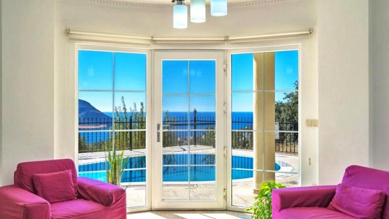 Kalkan 3 bedroom seaview villa with private pool - image 24