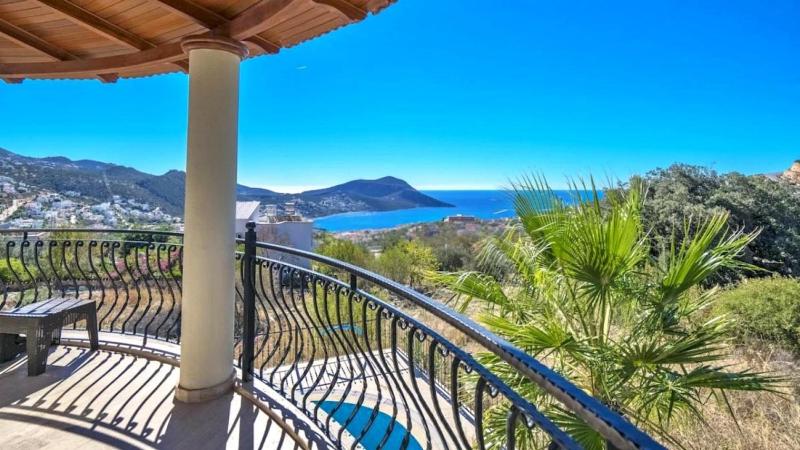 Kalkan 3 bedroom seaview villa with private pool - image 12