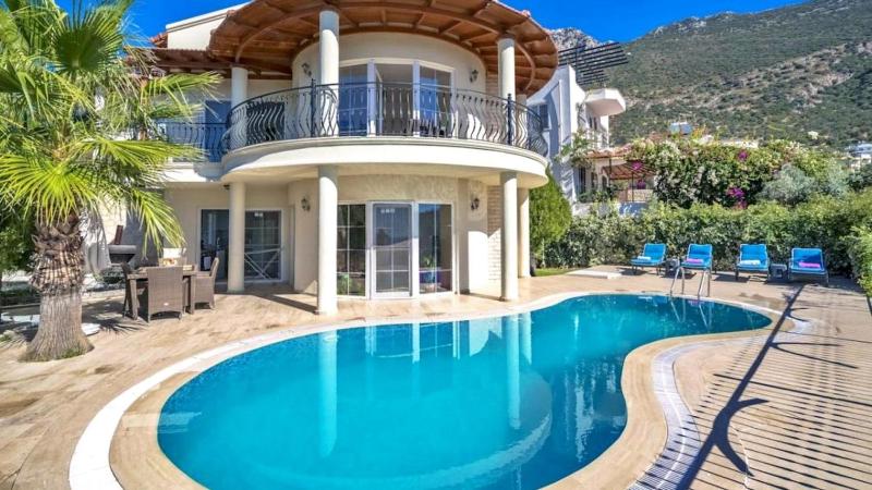 Kalkan 3 bedroom seaview villa with private pool - image 1