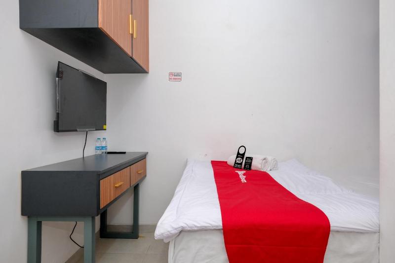 RedDoorz at Simple Stay Malang - image 16
