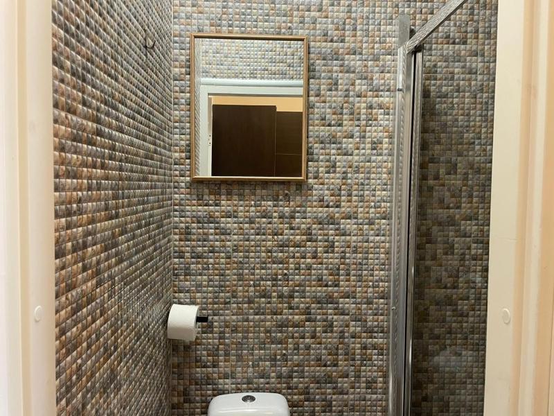 S6 Orange studio apartment - image 10