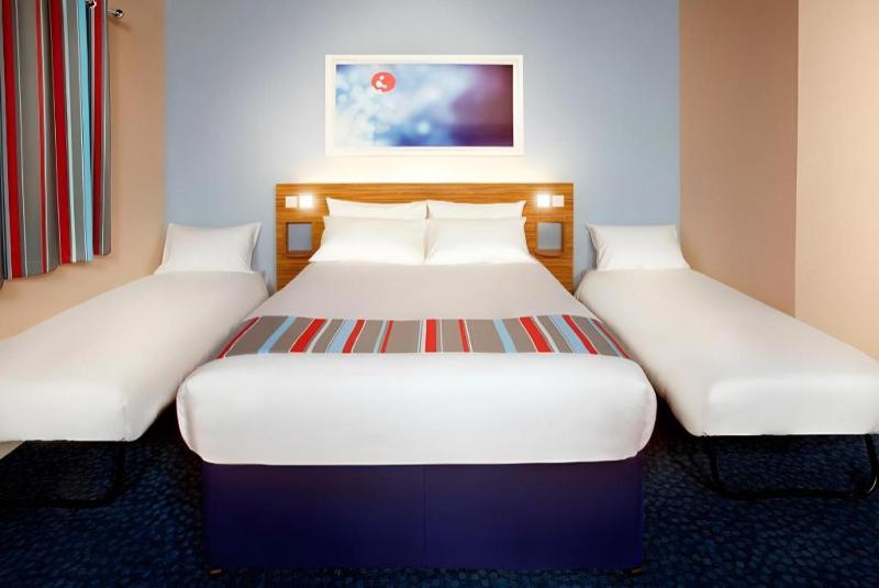 Travelodge Bournemouth Seafront - image 10