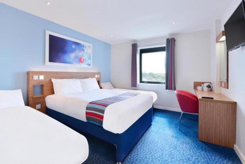 Travelodge Birmingham Central Broadway Plaza - image 6