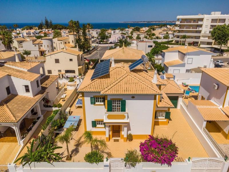 Villa Fatima by Villa Select - image 3