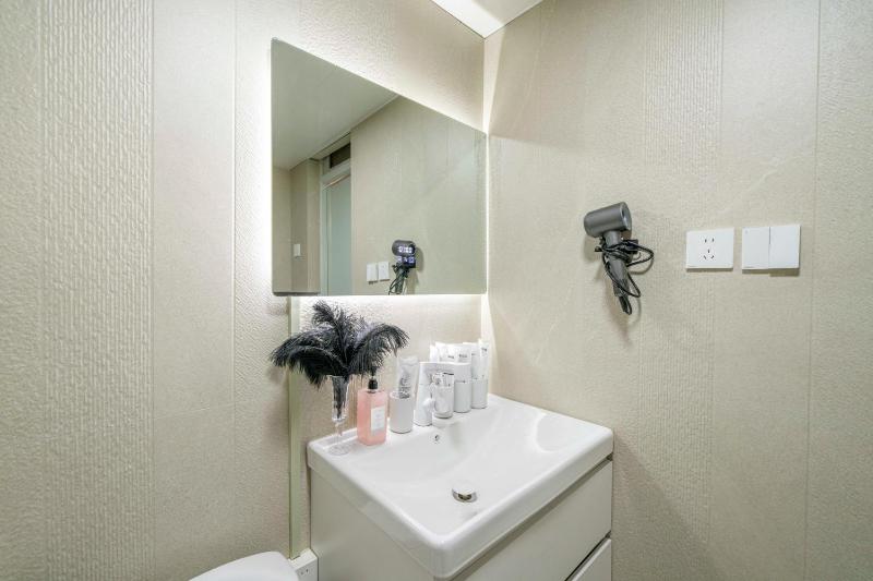 Youke shanghai homestay Jingan Temple - image 9