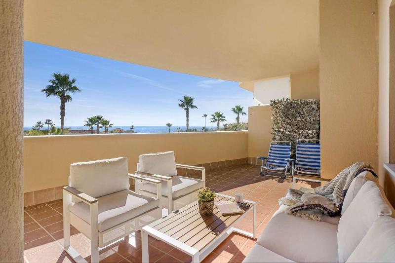 Stunning retreat in La Cala - Ref 06 - image 10