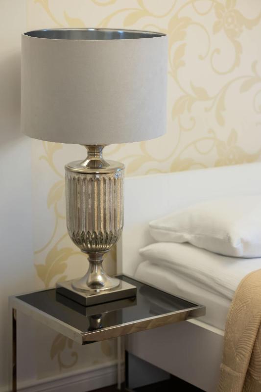 Elegant Apartment Near Wilanów Palace by Renters Prestige - image 16