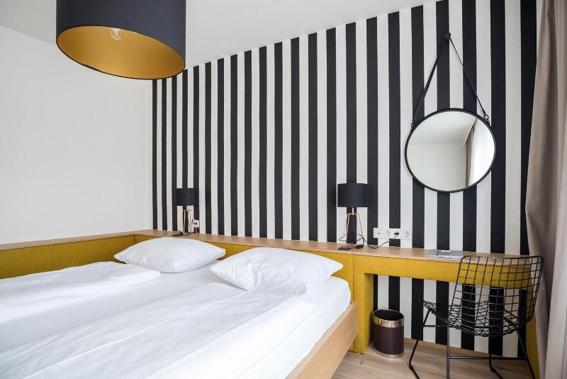 Altstadthotel Weisse Taube - image 6