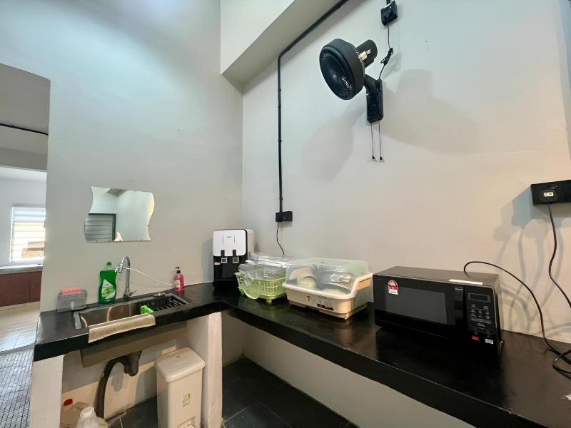 Pet friendly 4room 3bathroom homestay kuantan - image 9