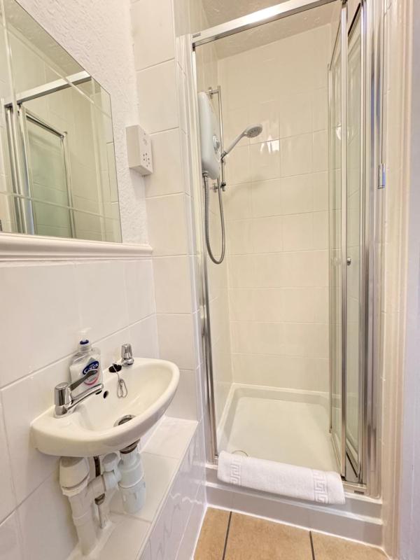Gumfreston Guest House - image 47