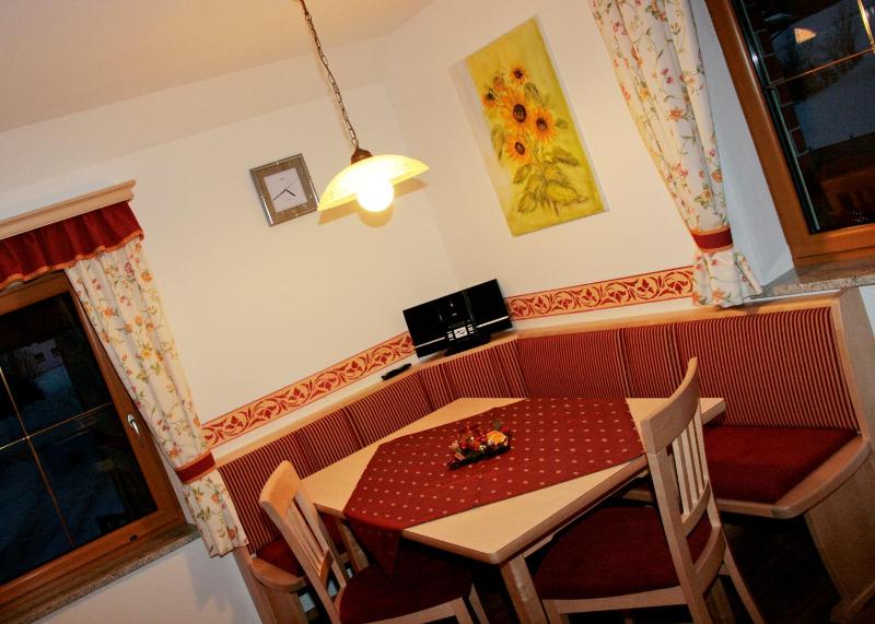 Apartment (4 adults) with Balcony image 3