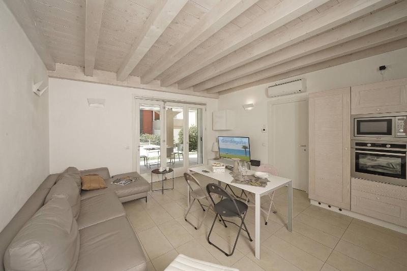 L'oasi del Lago - image 12