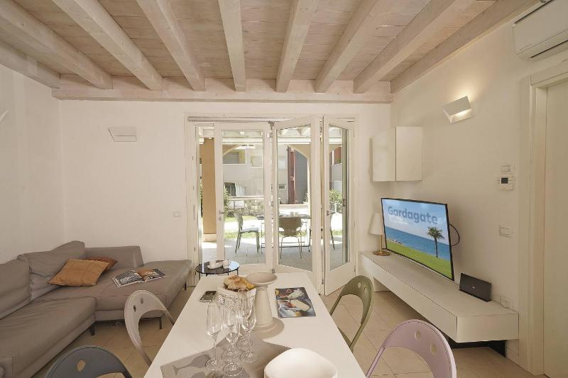 L'oasi del Lago - image 40